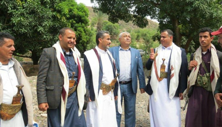 بحضور وزير الزراعة.. إجتماع يناقش التنمية الزراعية بالمحويت..