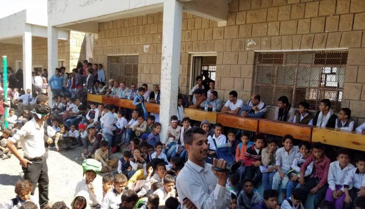 قيادات مكتب التربية وقيادات السلطه المحلية بتعز تدشن الفعاليات الاحتفالية بذكرى المولد النبوي الشريف بالتعزية وصالة4
