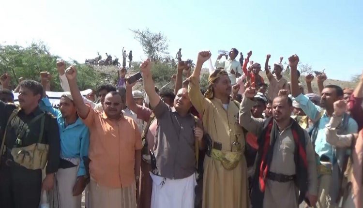 وقفة احتجاجبية في حيس بالحديدة تنديدا بجريمة اغتصاب ابنه التحيتا2